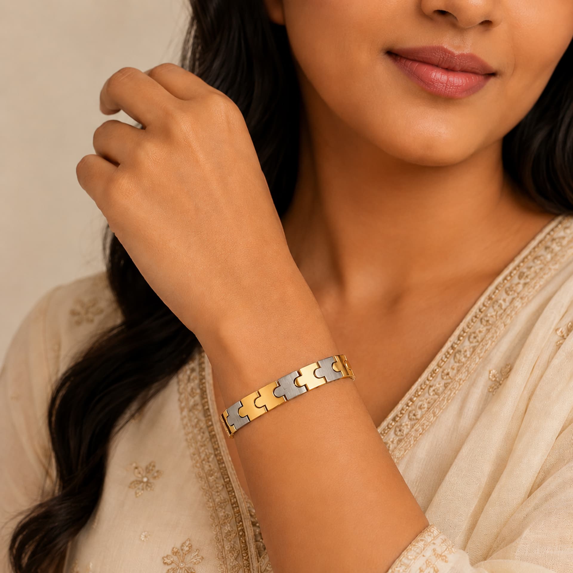 GOLD BRACELET